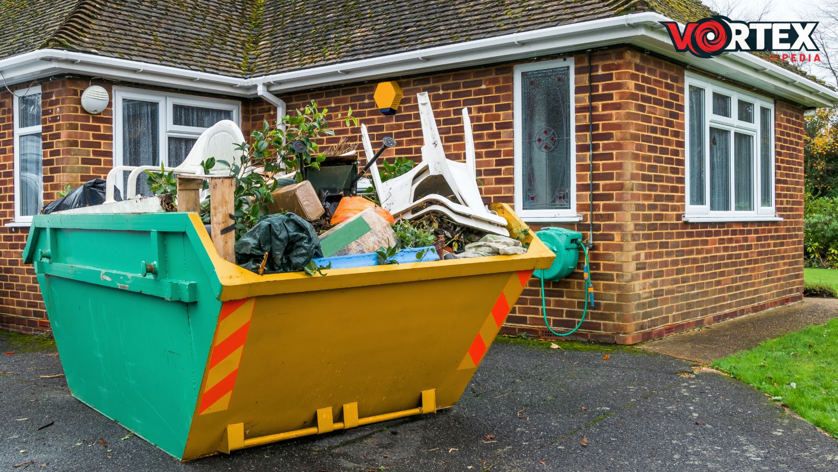Top 10 Benefits Of Using Skip Hire For Your Waste Management